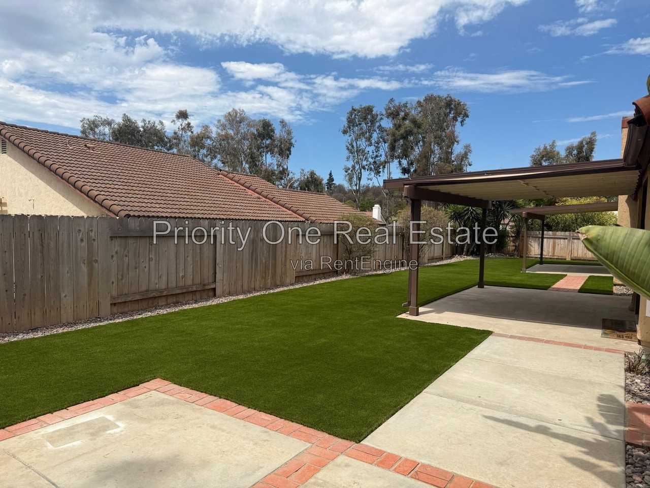 14910 Conchos Dr - Photo 4 of 30