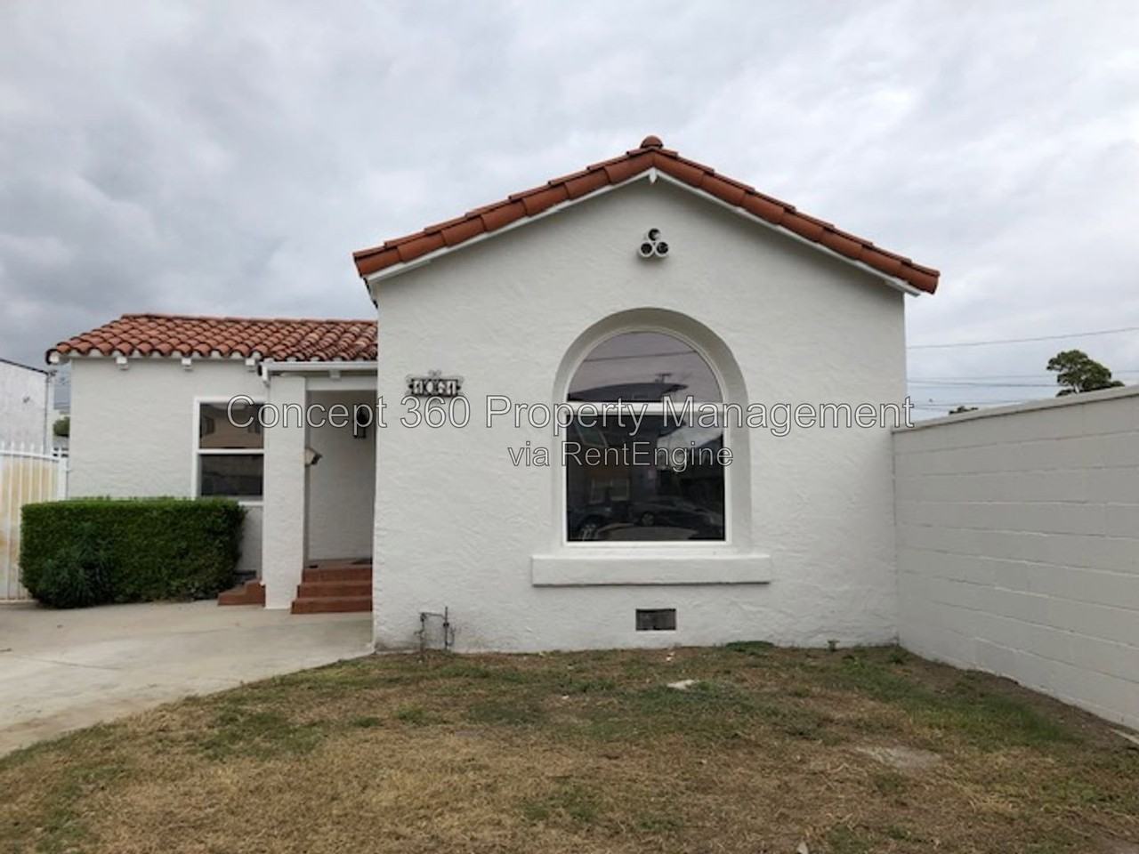 1061 E Market St - Photo 2 of 33