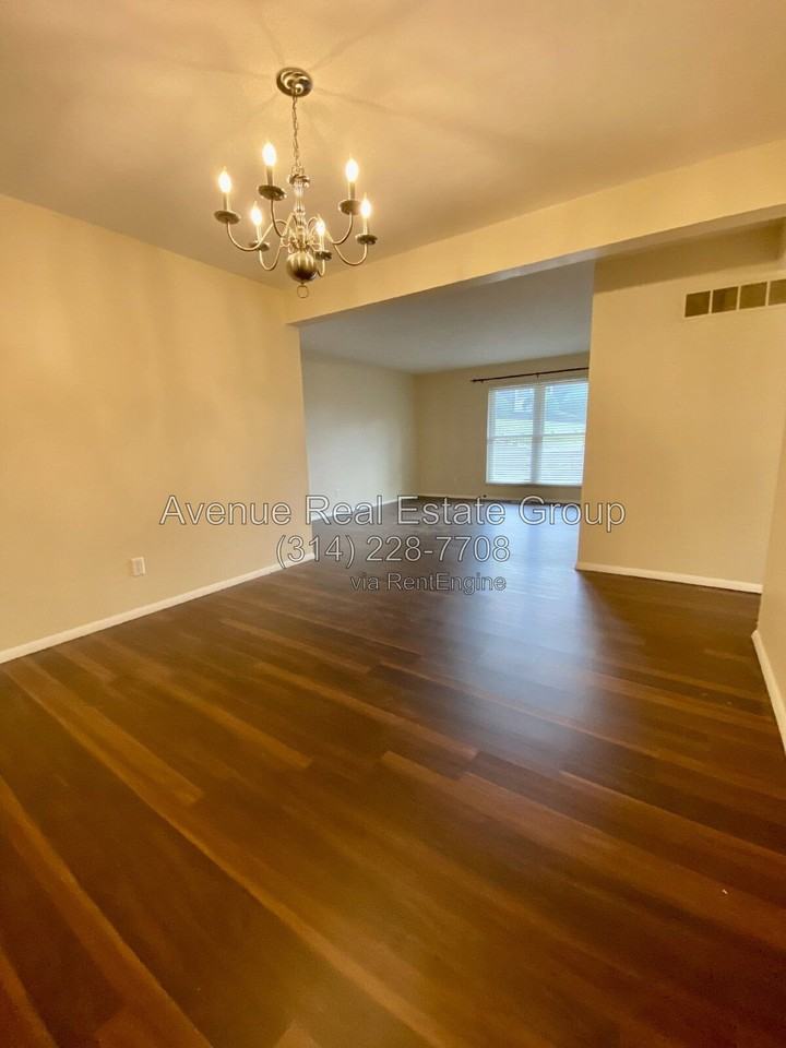 10379 Forest Brook Ln #A - Photo 5 of 29