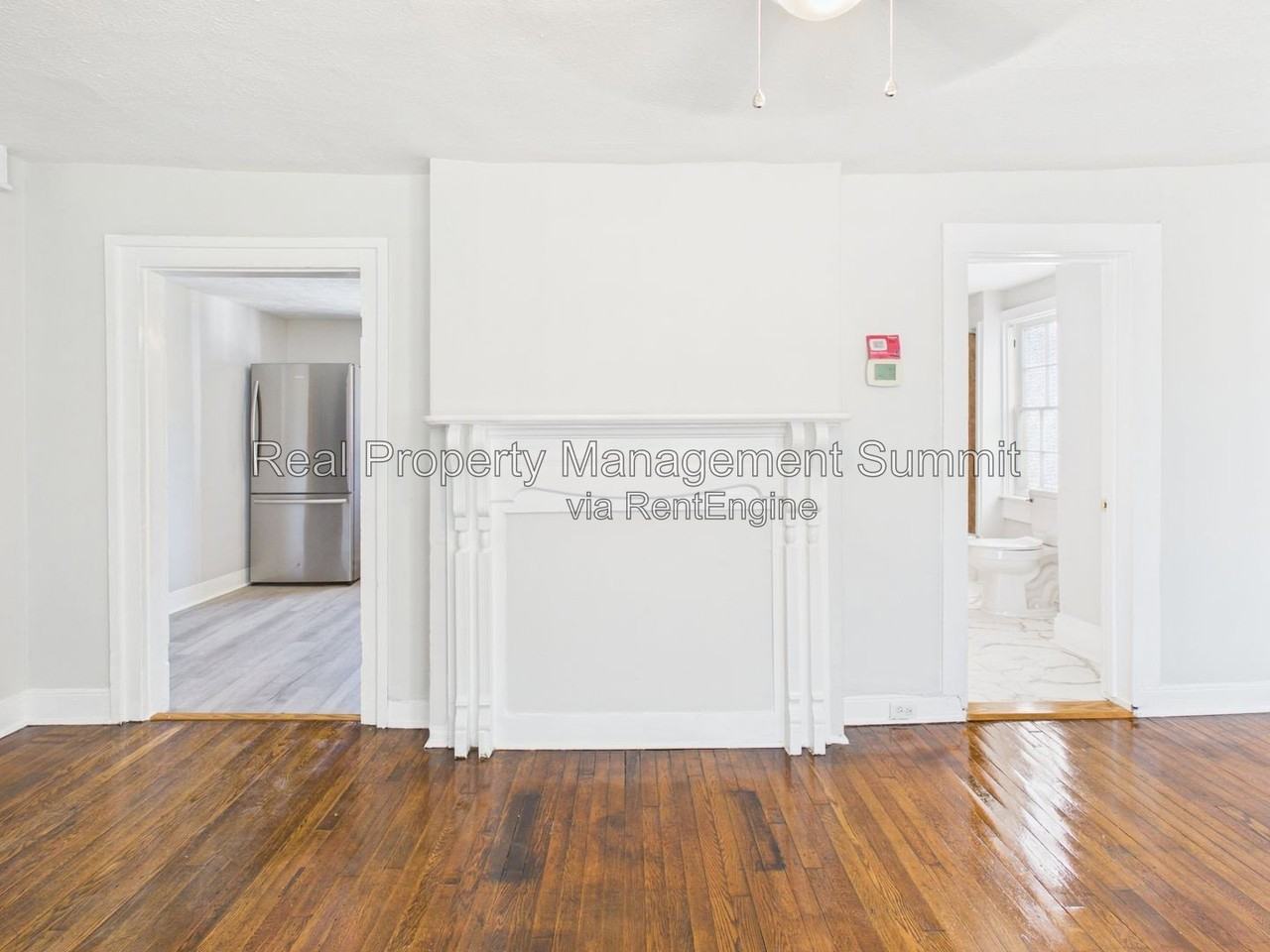 932 W Beverley St - Photo 3 of 26