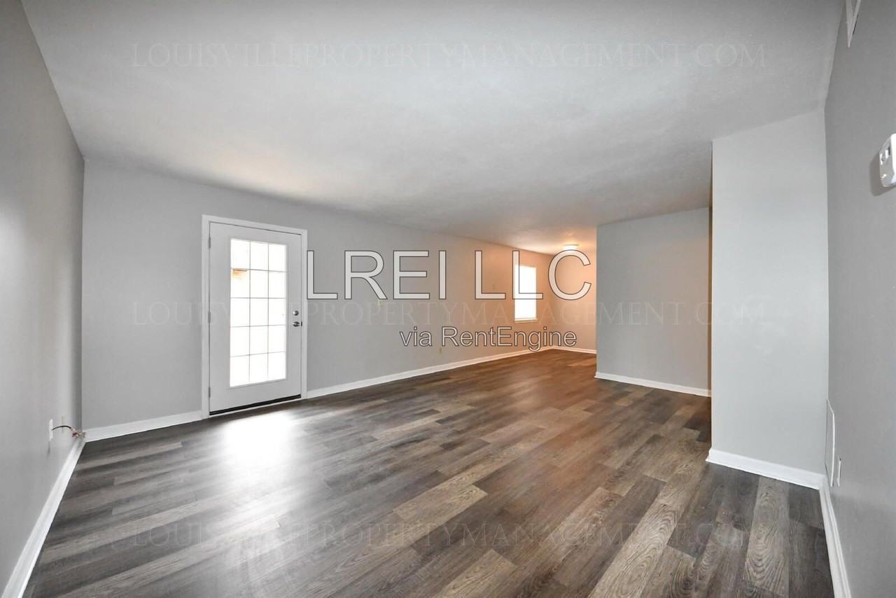 1568 Illinois Rd #7 - Photo 3 of 19