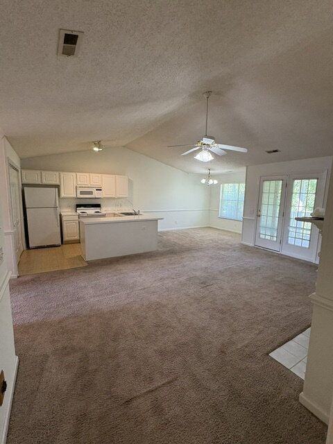 2924 Mulberry Ln - Photo 4 of 17