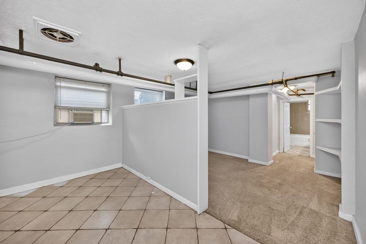 2802 Digby Ave #9 - Photo 3 of 14