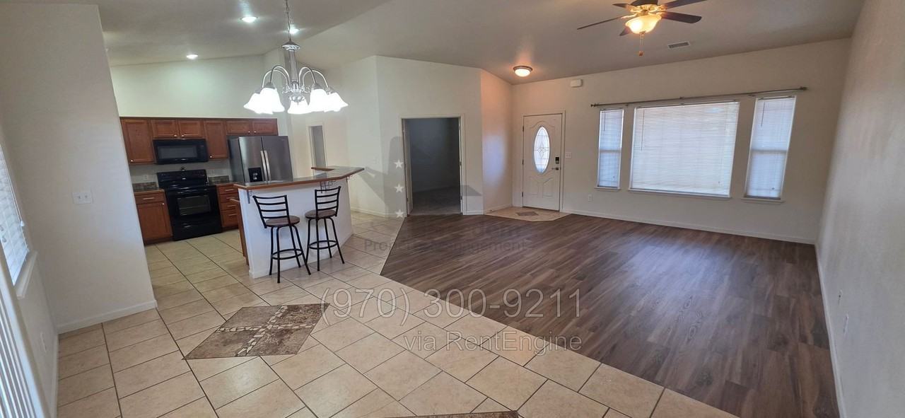 1187 Cherrywood Ave - Photo 3 of 18