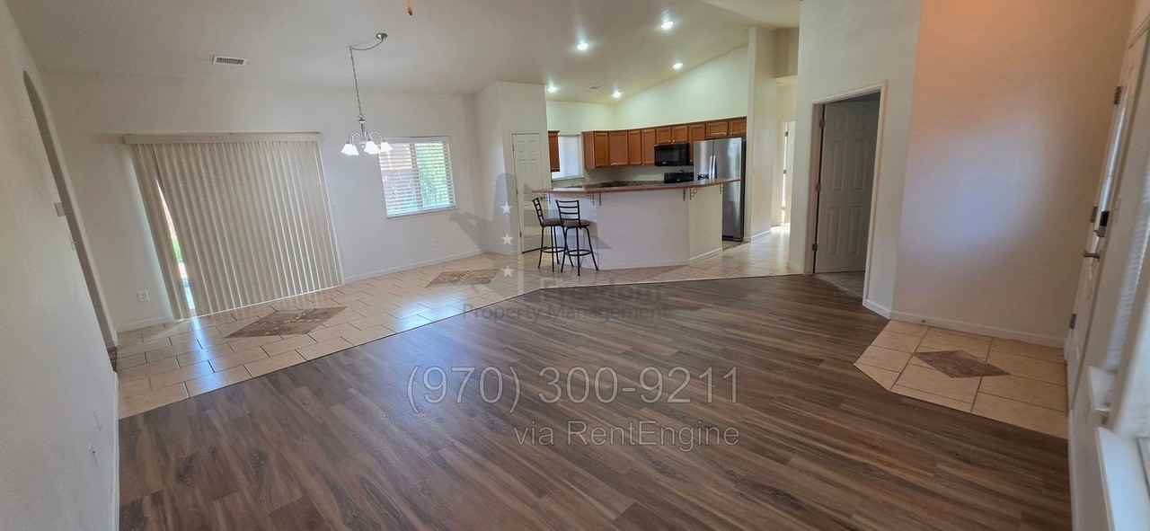 1187 Cherrywood Ave - Photo 4 of 18
