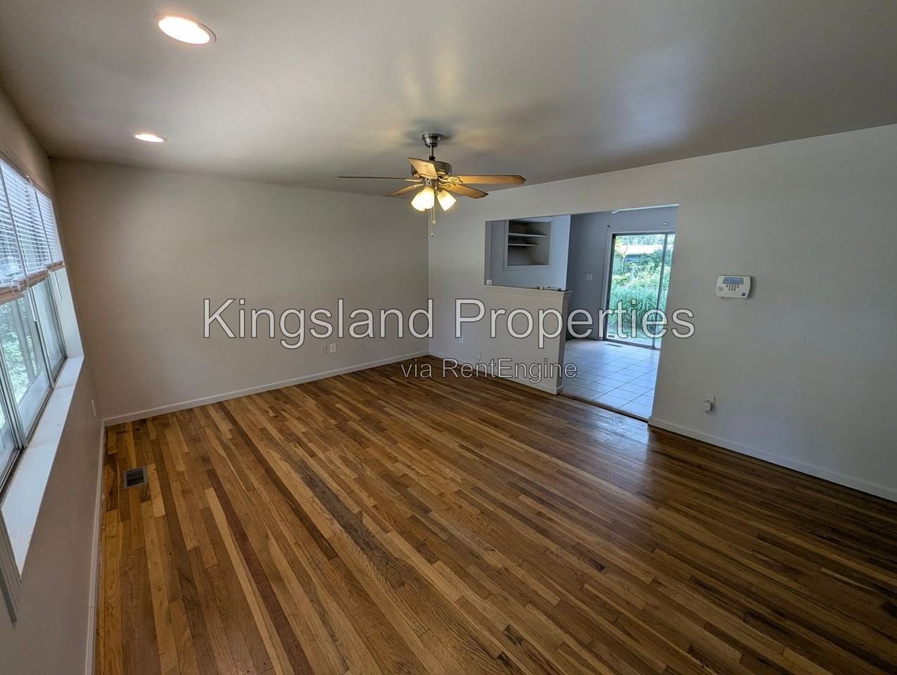 272 Elmdale Dr - Photo 2 of 16