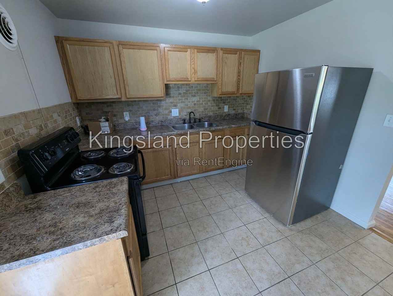 272 Elmdale Dr - Photo 5 of 16
