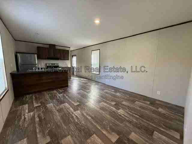 523 Lone Robin St - Photo 2 of 11