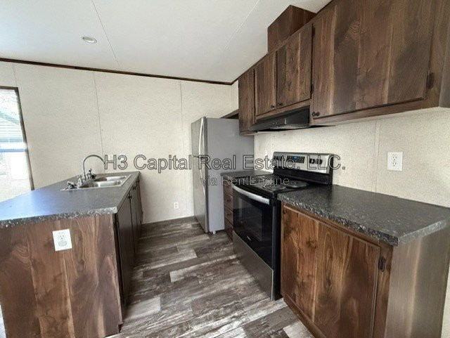 523 Lone Robin St - Photo 4 of 11