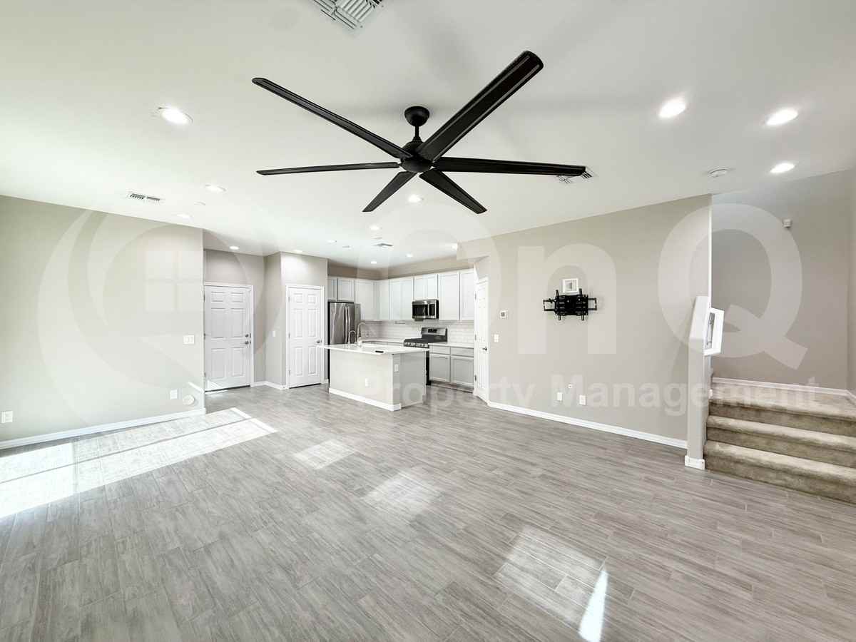 1732 S 82nd Way - Photo 4 of 25