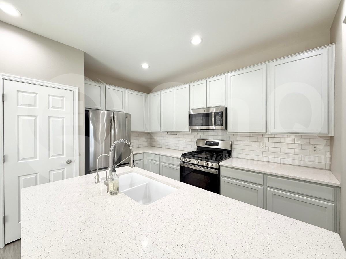 1732 S 82nd Way - Photo 6 of 25