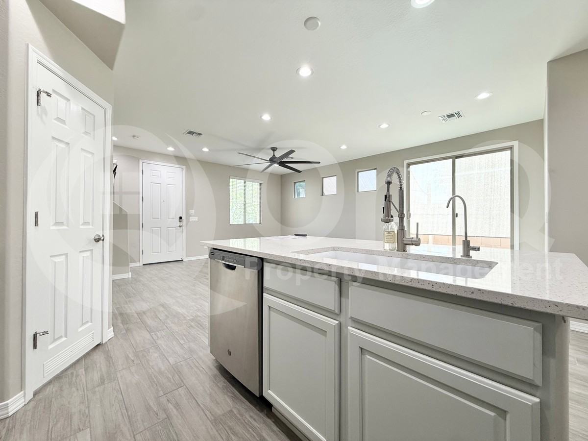 1732 S 82nd Way - Photo 7 of 25