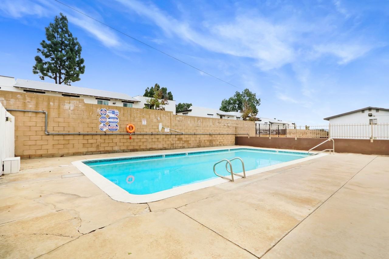 Pueblo Bonito Apartments - Photo 2 of 25