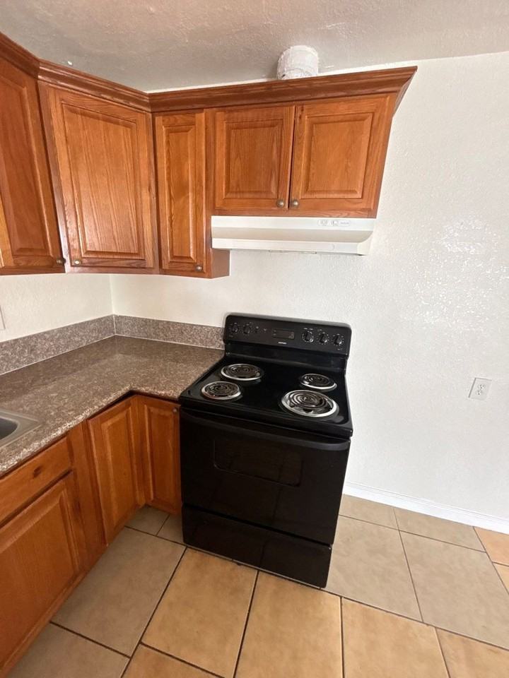 Pueblo Bonito Apartments - Photo 5 of 25