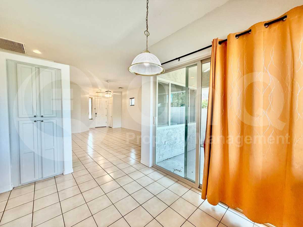 827 E Sheffield Ave - Photo 6 of 25