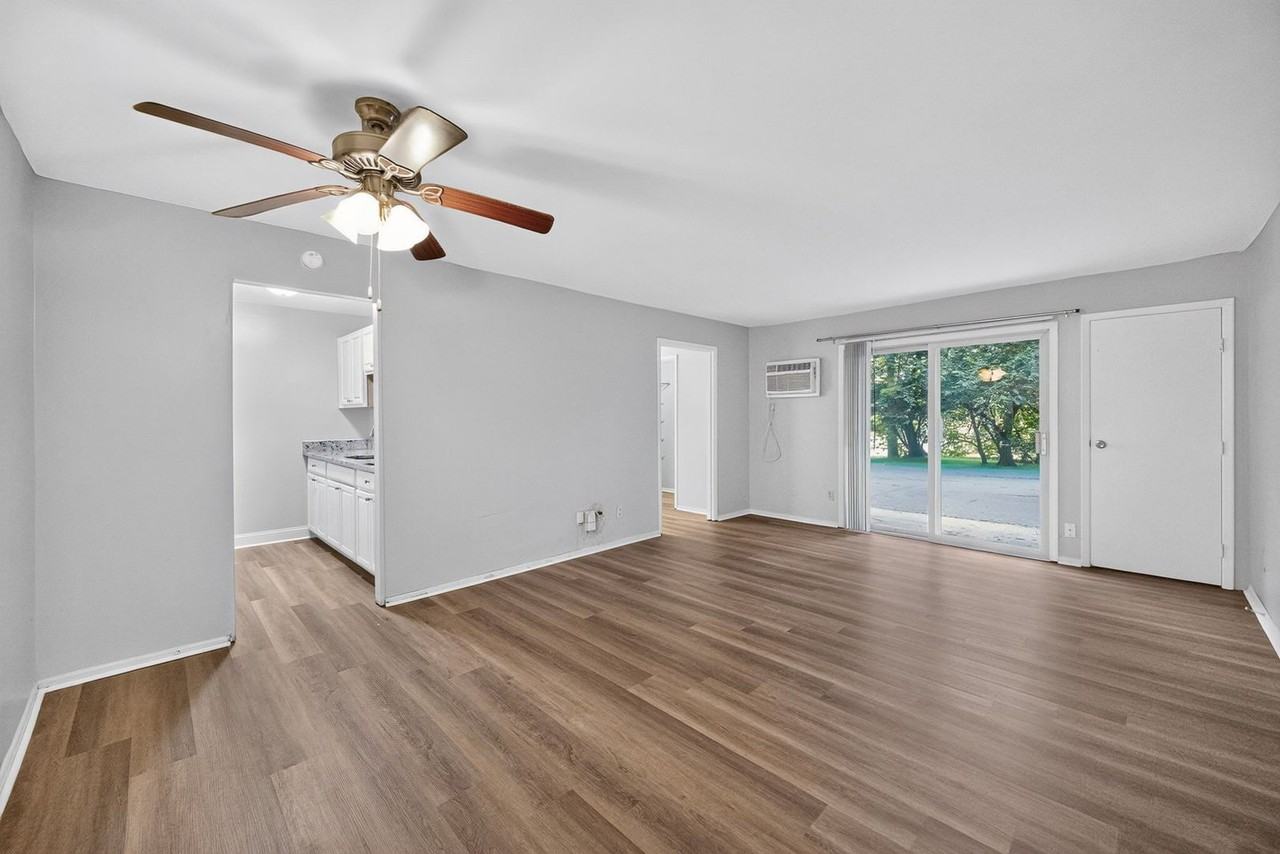 2971 Deckebach Ave #14 - Photo 3 of 16