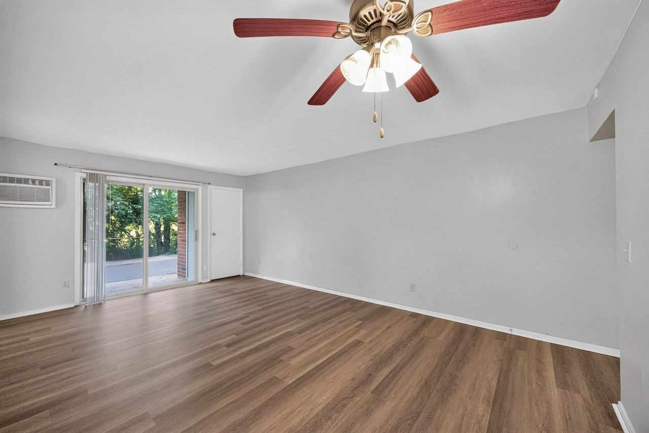 2971 Deckebach Ave #14 - Photo 5 of 16