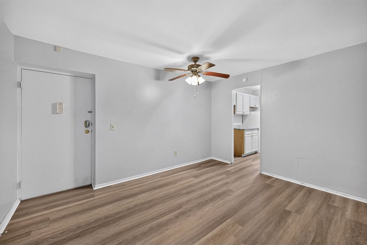 2971 Deckebach Ave #14 - Photo 7 of 16