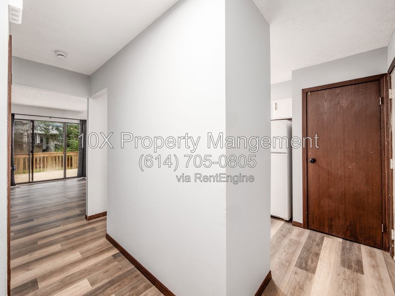 8235 Goldsmith Dr - Photo 3 of 29