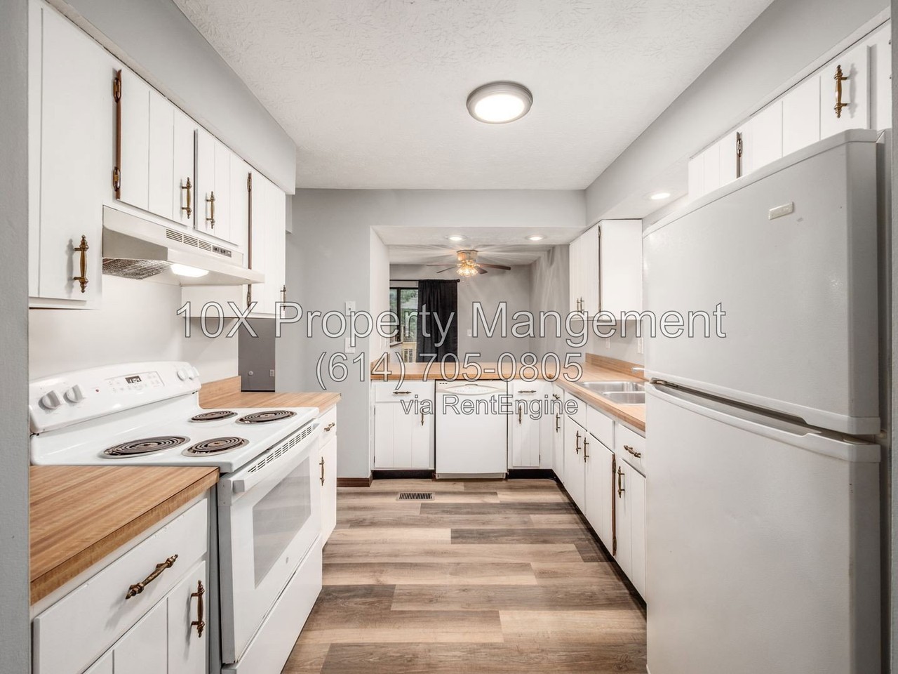 8235 Goldsmith Dr - Photo 4 of 29