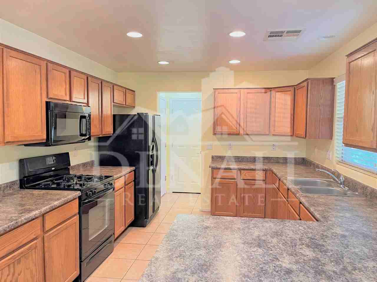2741 E Bart St - Photo 2 of 21