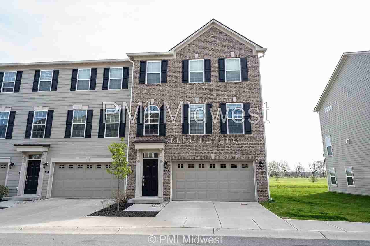 7278 Zanesville Rd - Photo 2 of 37