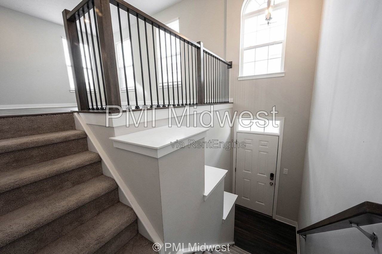 7278 Zanesville Rd - Photo 4 of 37