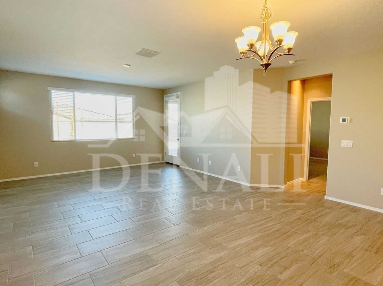 12437 N 174th Ln - Photo 3 of 21