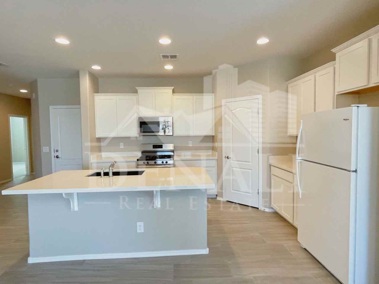 12437 N 174th Ln - Photo 6 of 21