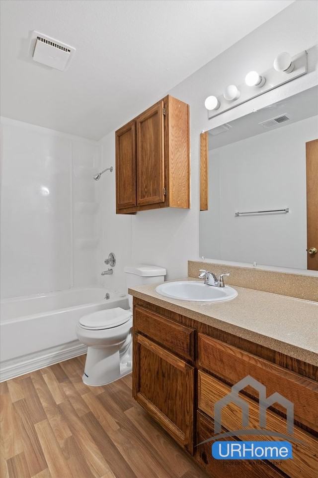 424 Se 169th Ave - Photo 7 of 17