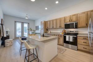 featured image of 5415 Ray Ellison Blvd