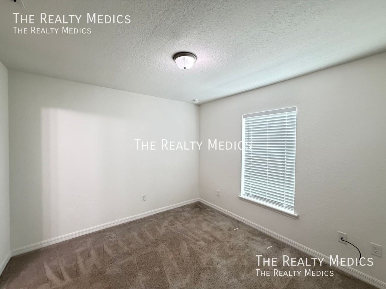 15790 Sw 28th Avenue Rd - Photo 3 of 17