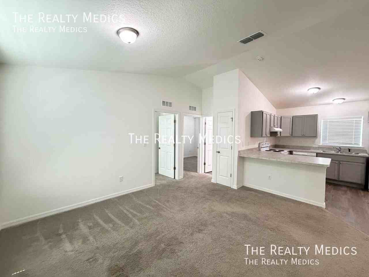 15790 Sw 28th Avenue Rd - Photo 5 of 17
