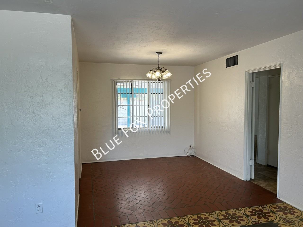 1448 E Waverly St - Photo 5 of 19
