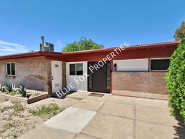 featured image of 5449 E Holmes St