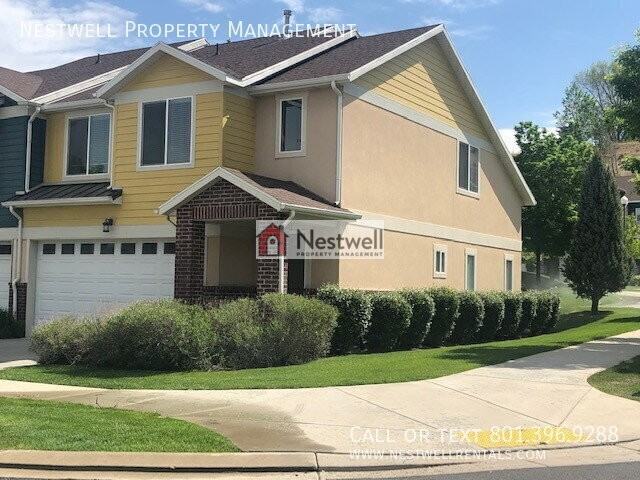 9047 S Heights Dr - Photo 2 of 18