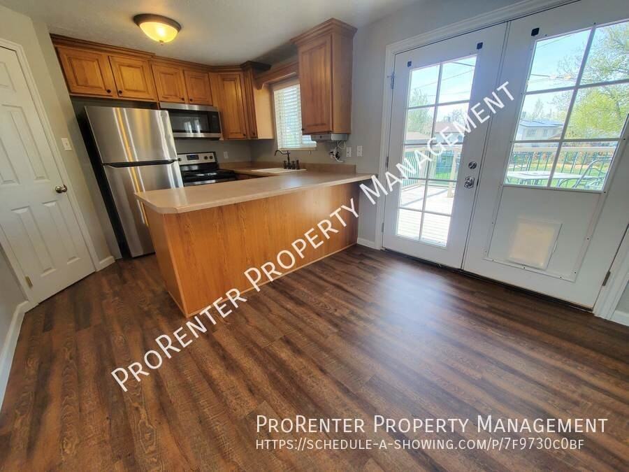 865 E 350 N - Photo 6 of 21