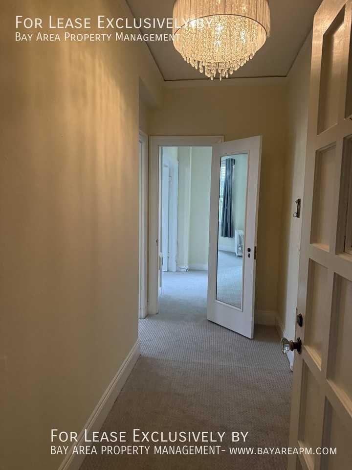 345 Forest Ave #301 - Photo 4 of 12