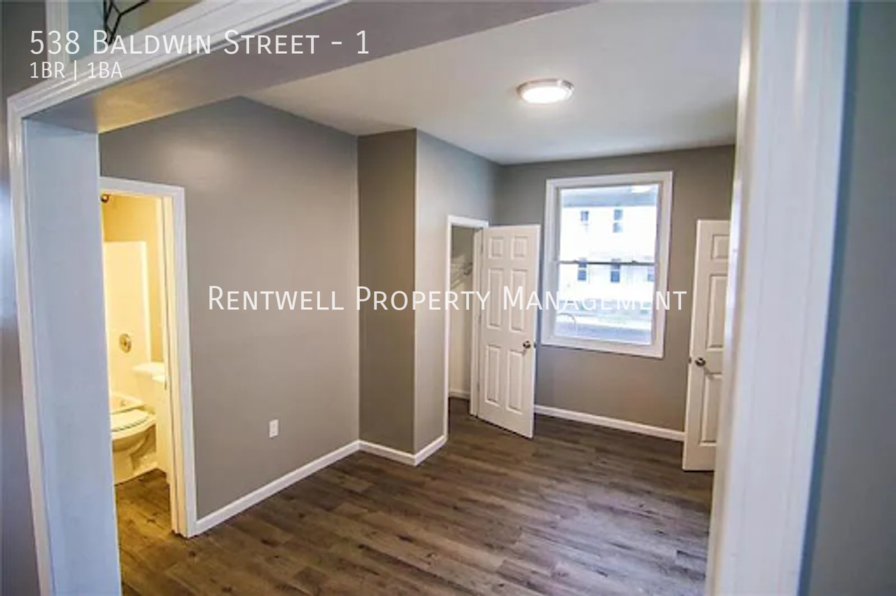 538 Baldwin St #1 - Photo 5 of 8