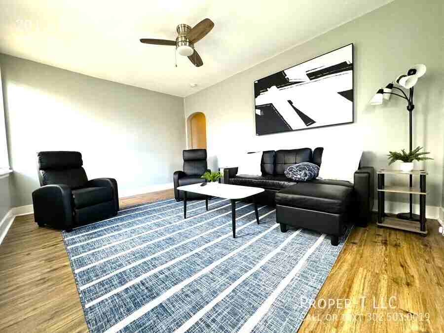 201 S Dupont St #3 - Photo 2 of 16