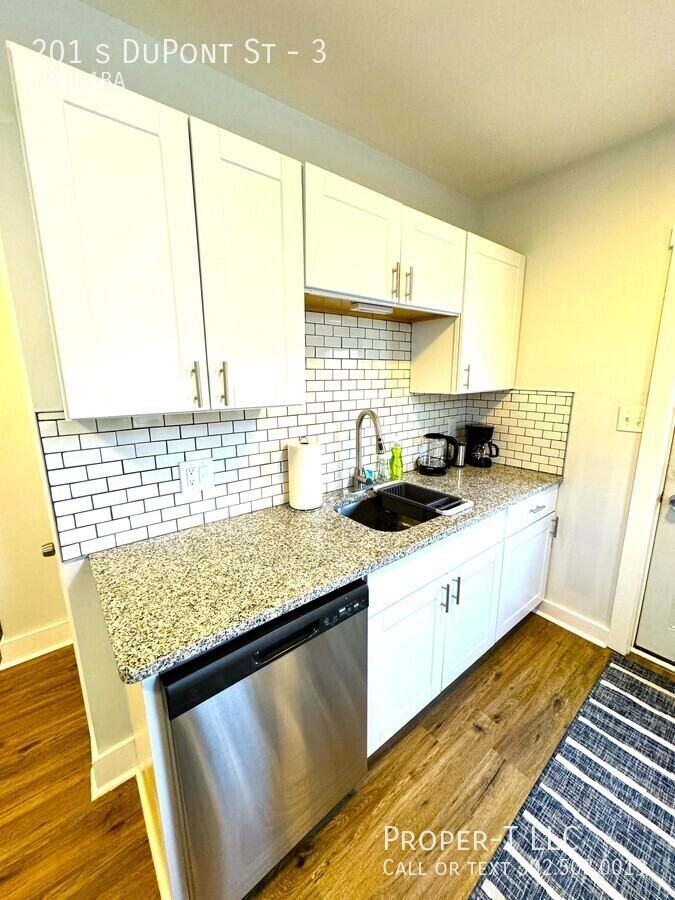 201 S Dupont St #3 - Photo 5 of 16
