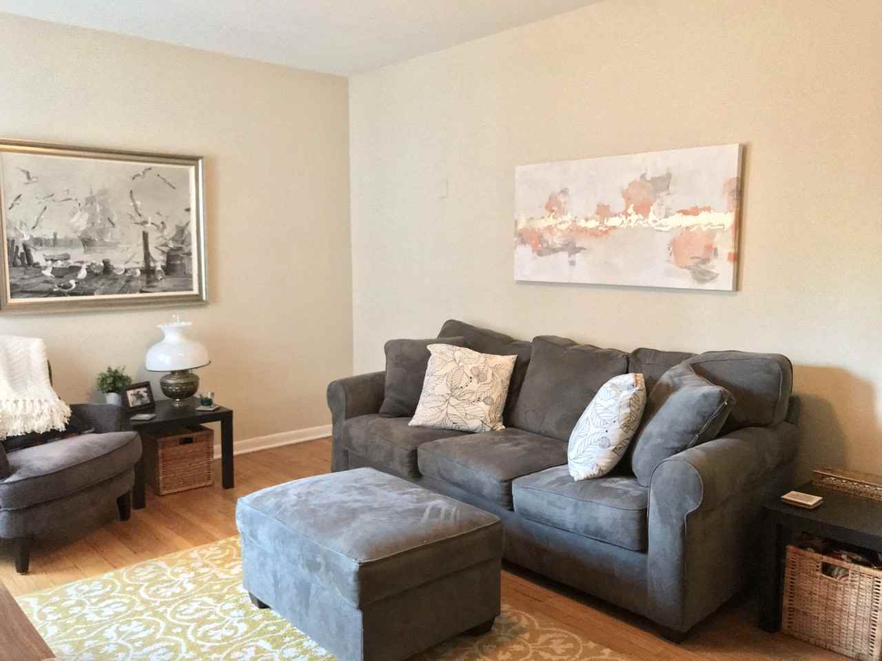 411 Beloit Ave #1B - Photo 3 of 13