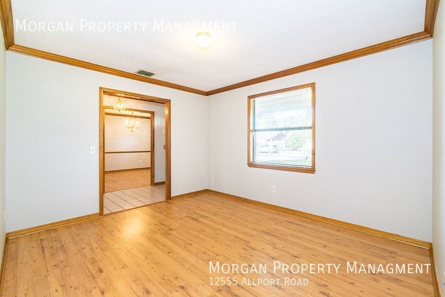 12555 Allport Rd - Photo 4 of 21