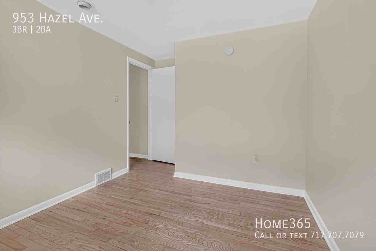 953 Hazel Ave - Photo 7 of 19