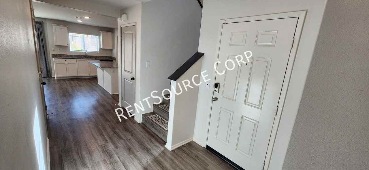 4384 W Avenue J5 - Photo 4 of 40