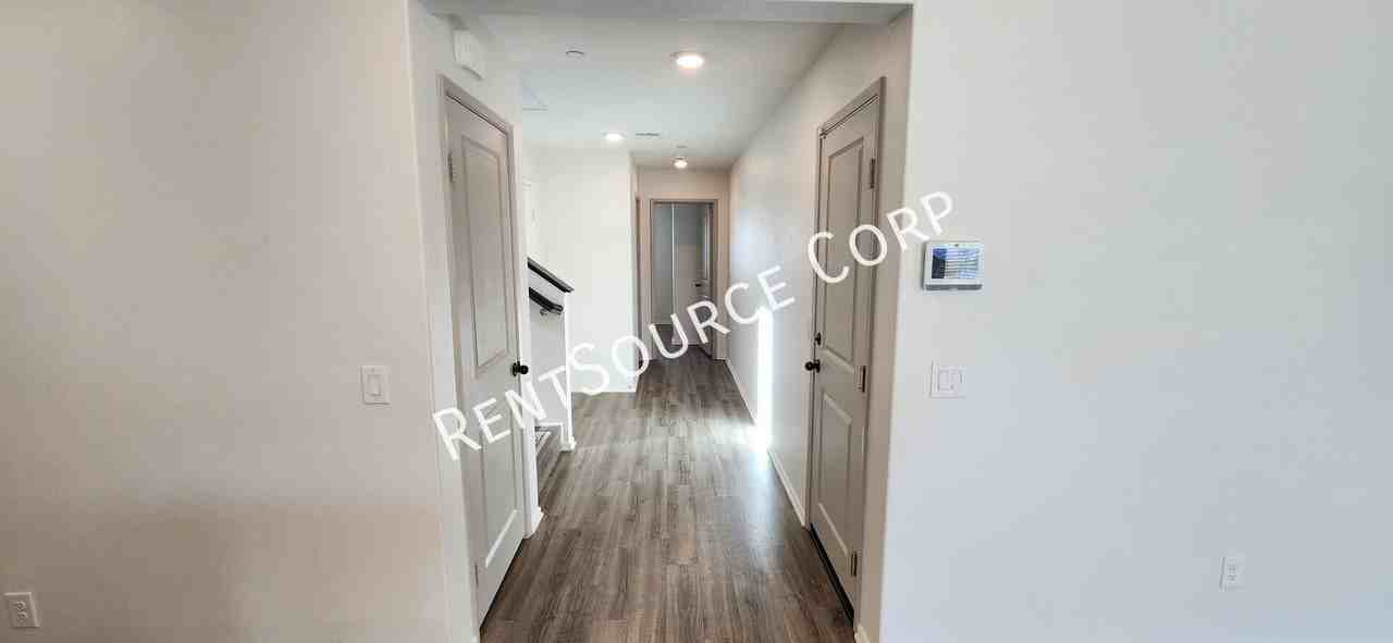 4384 W Avenue J5 - Photo 6 of 40