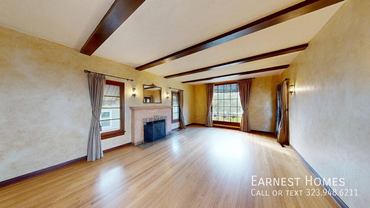 842 E Walnut Ave - Photo 4 of 37