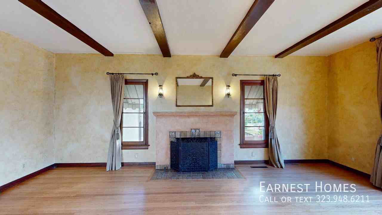 842 E Walnut Ave - Photo 5 of 37