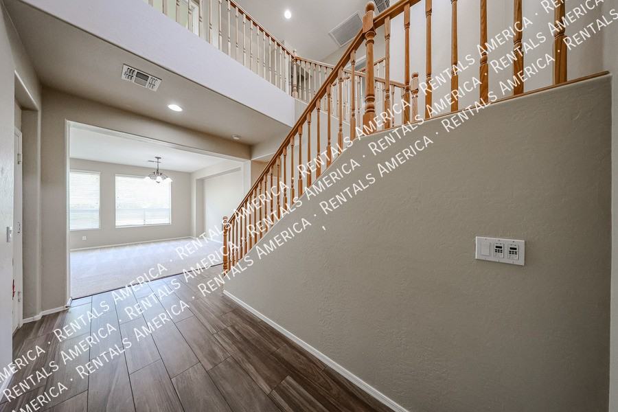 3382 E Roadrunner Dr - Photo 4 of 42