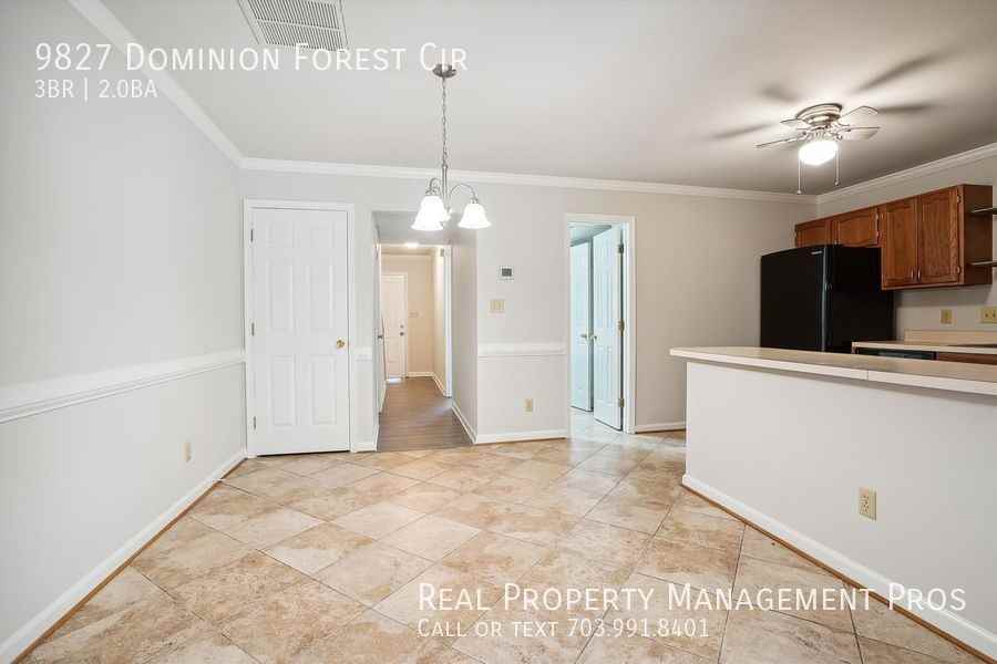 9827 Dominion Forest Cir - Photo 5 of 20
